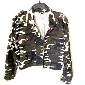 TOPSHOP | DENIM Camouflage Jacket NWT SIZE 4 - 6
